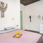 House 22a Aparthotel