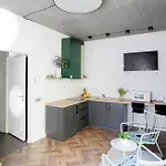 House 22a Aparthotel 3*