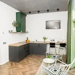 Aparthotel House 22a 3*