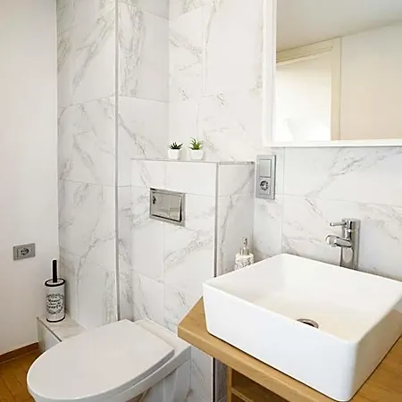 House 22a